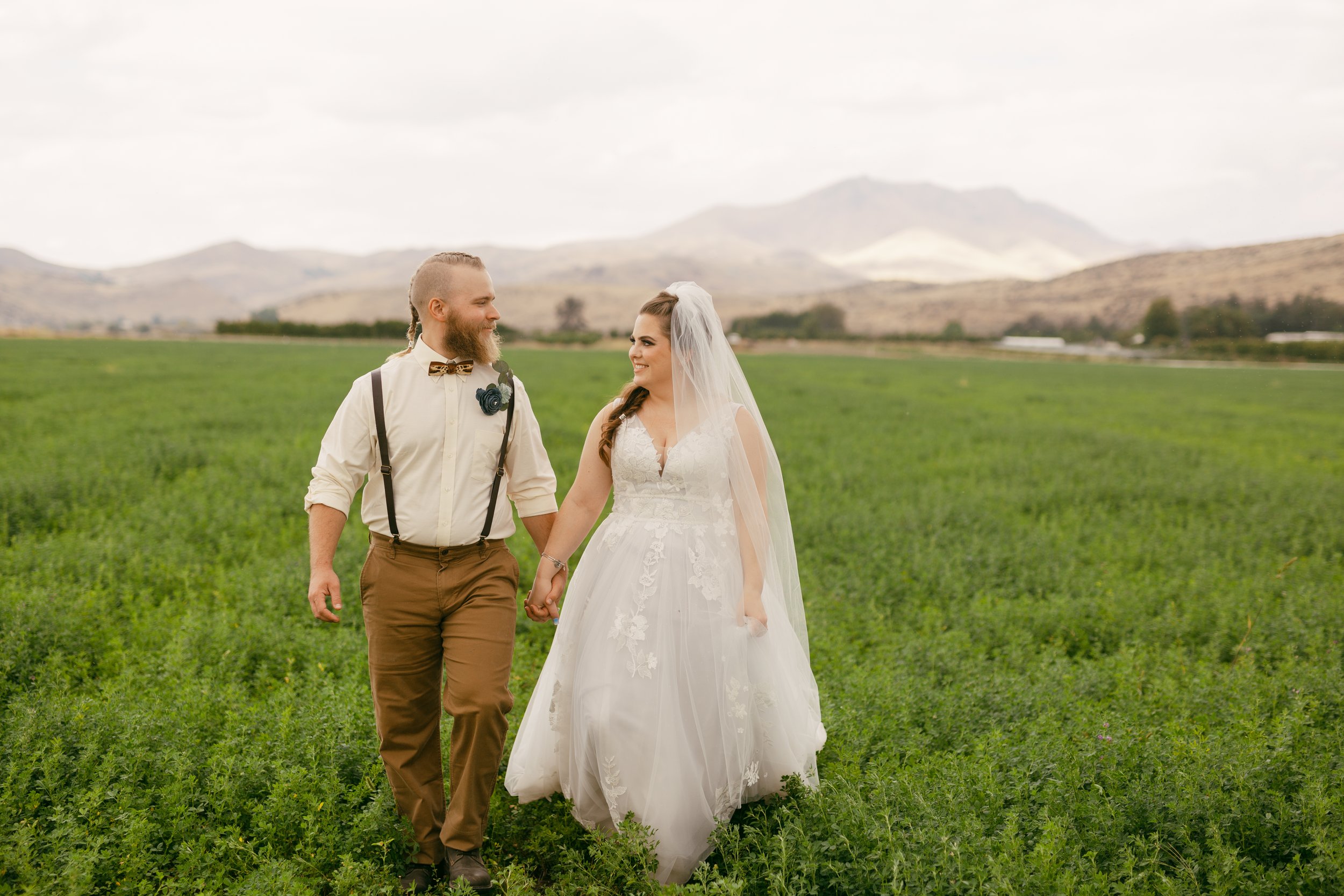 3- boise-wedding-photographer-spring-idaho-emmett.jpg