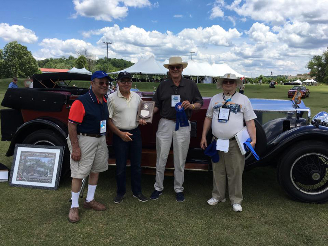 Spirit Region member Wendell Smith accepting awards for 1st Place in Division and Best Personal Restoration at the 2017 RROC National Meet at French Lick Resort in Indiana.