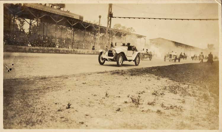 1915 Indy 500 - 6.jpg