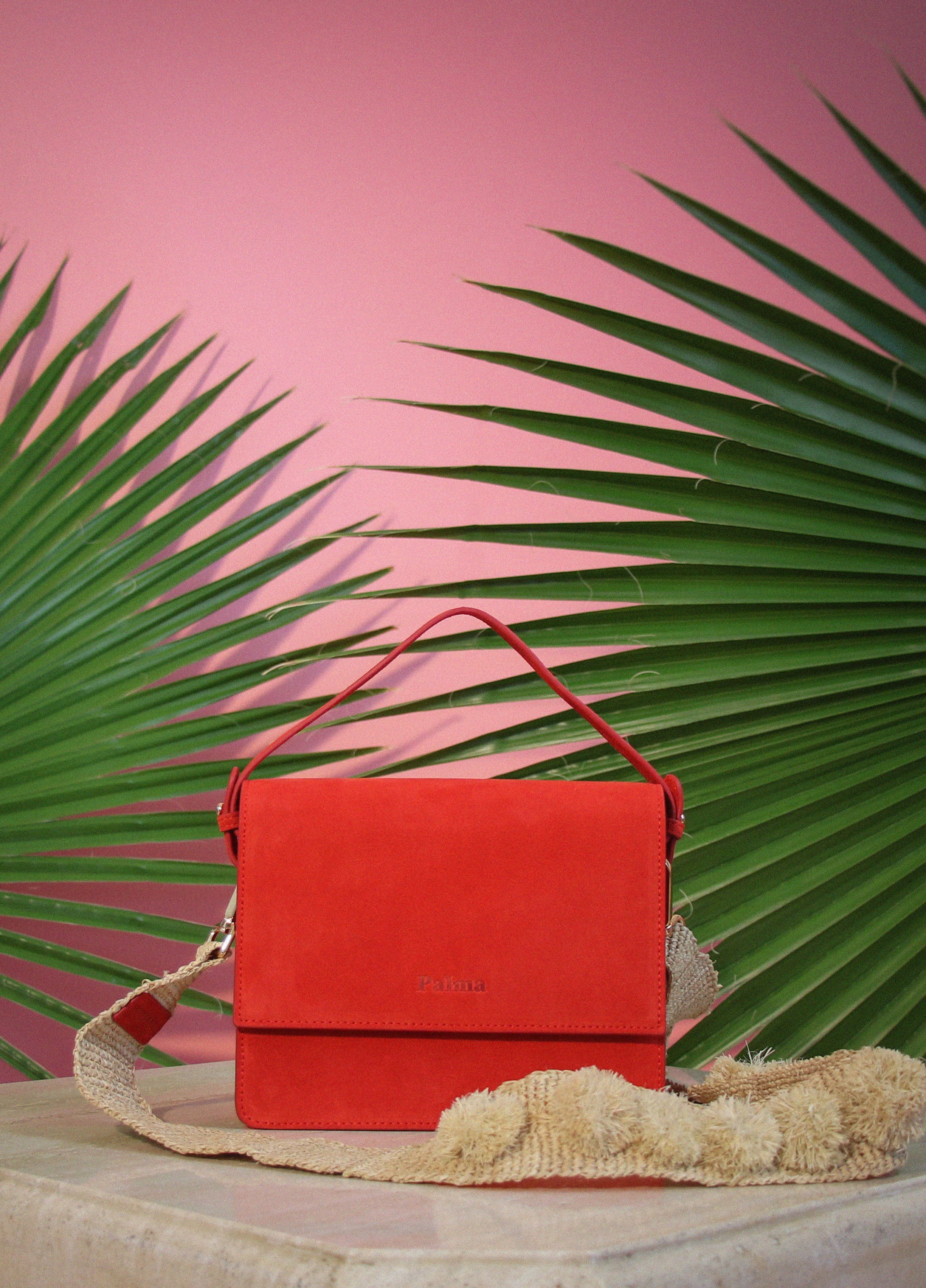 Tulum_Front_Rojo.jpg