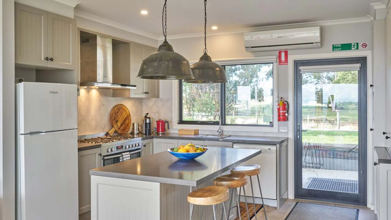 Halcyon Cottage Retreat kitchen