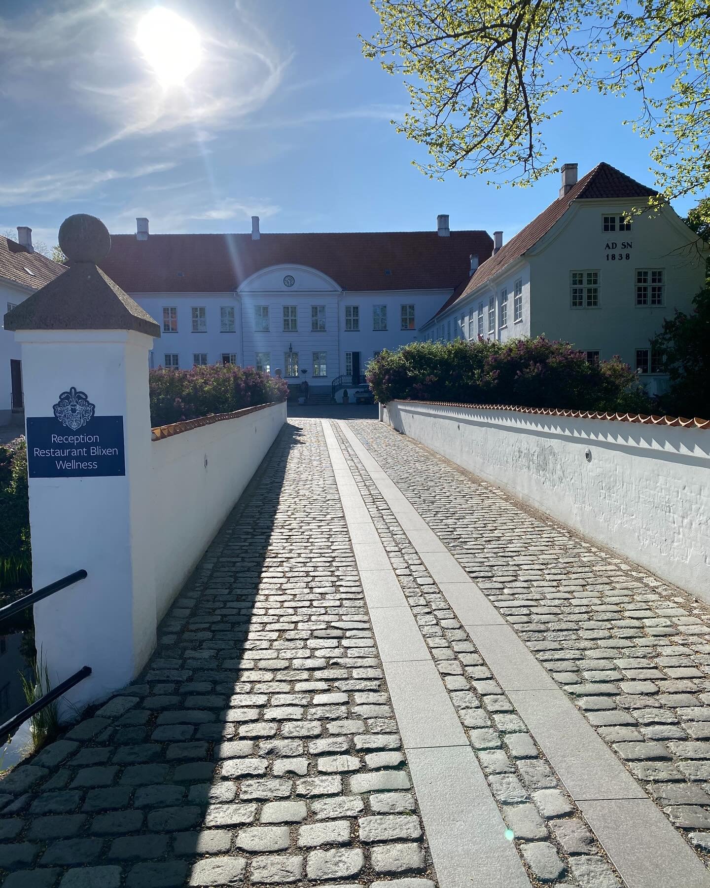 Fantastisk rundvisning og sted, @kragerupgods 

Gl&aelig;der mig til at afholde netv&aelig;rksm&oslash;der her i Midtsj&aelig;llandsgruppen i SMVnetv&aelig;rk 💥