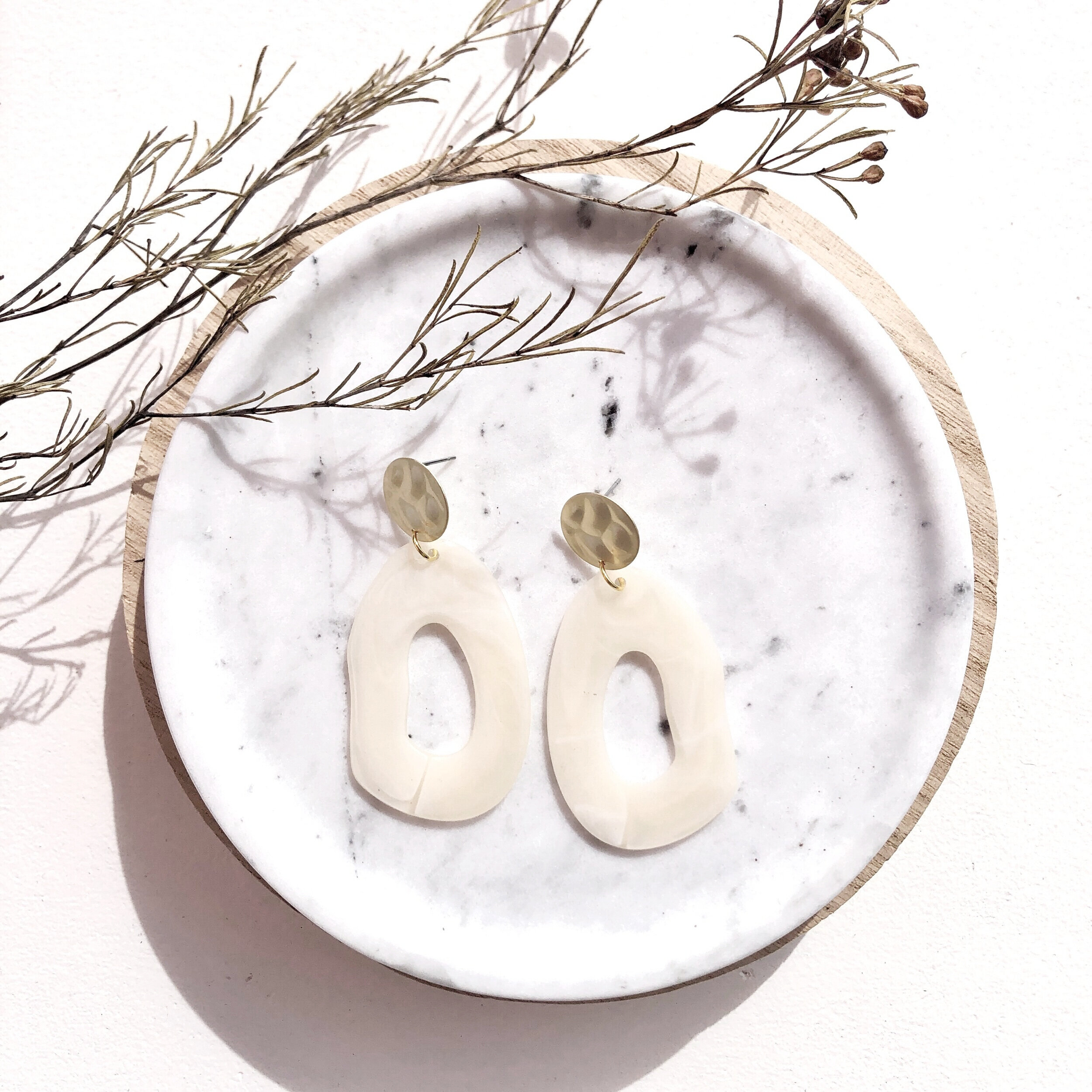 543C3A3A-7DDC-4A5D-8DB5-A5FEFF2D21D1