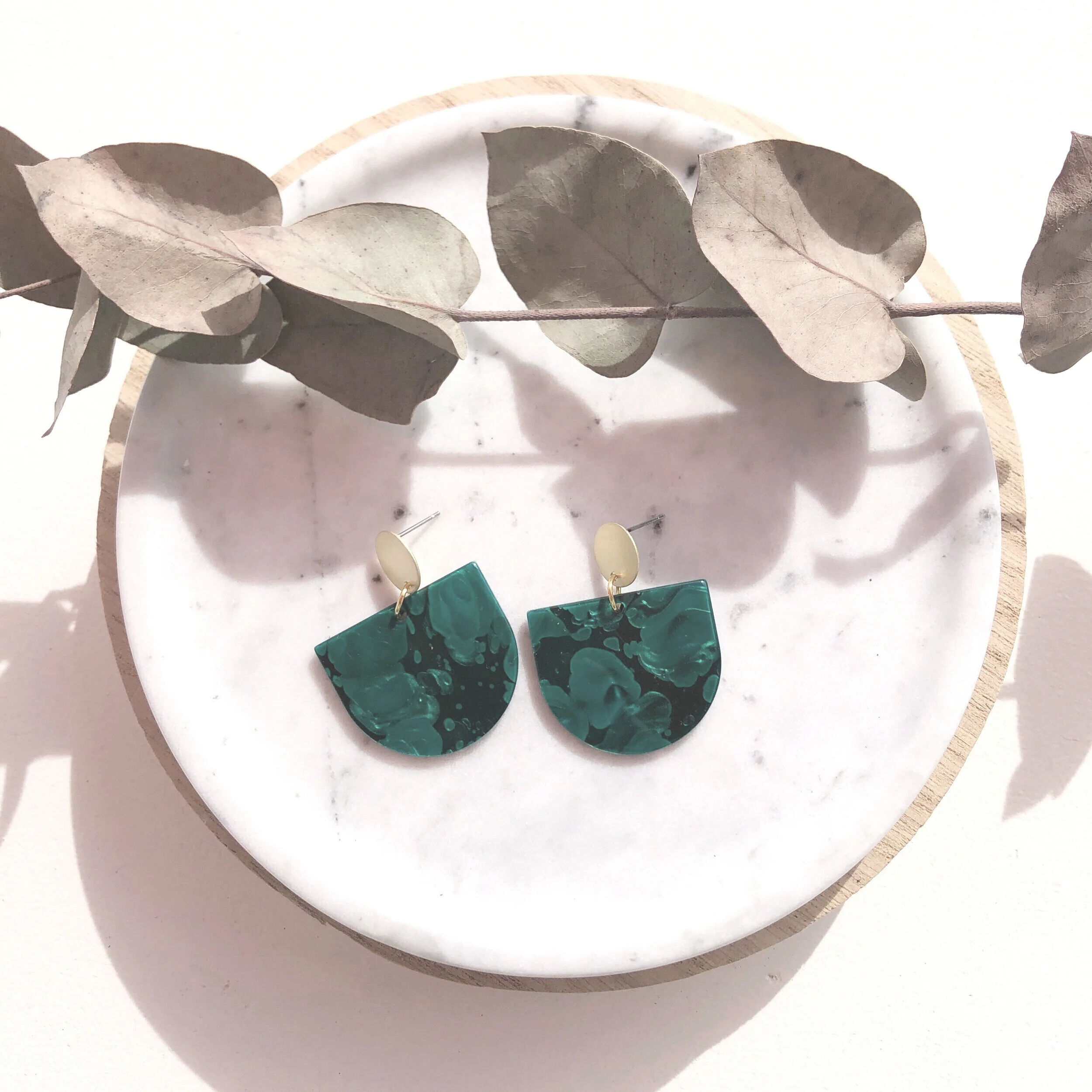 94FE0FA3-58B4-4462-BBDE-DCBCF9BC00D9