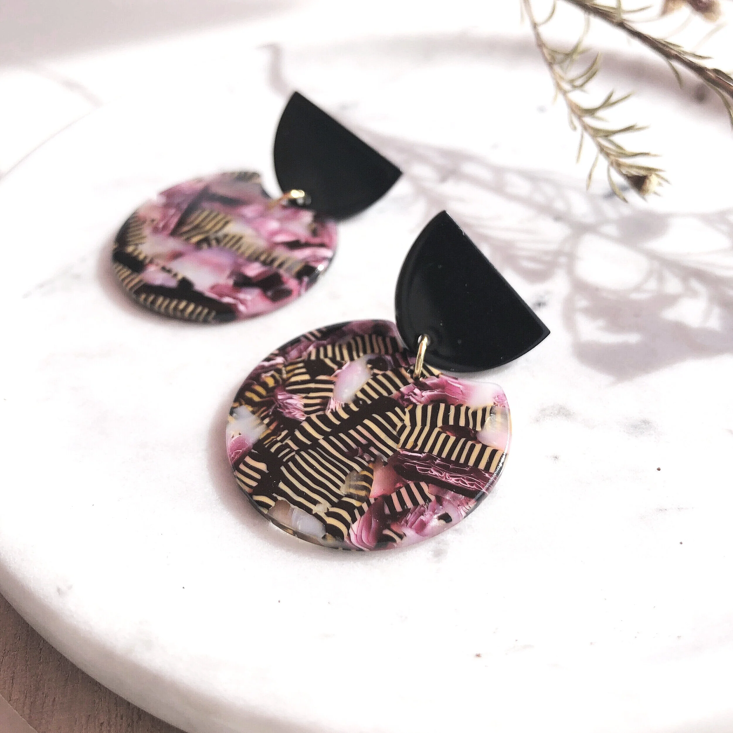 60AB7EDB-E20E-4CB7-91F3-D96DC480C840