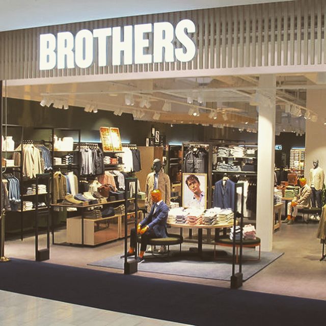 F&ouml;r ett tag sedan &ouml;ppnade @brotherssverige sin nya fina butik p&aring; Mall of Scandinavia i Solna. Vi &auml;lskar att rita deras butiker och att jobba tillsammans med konceptchef @jorlin69
