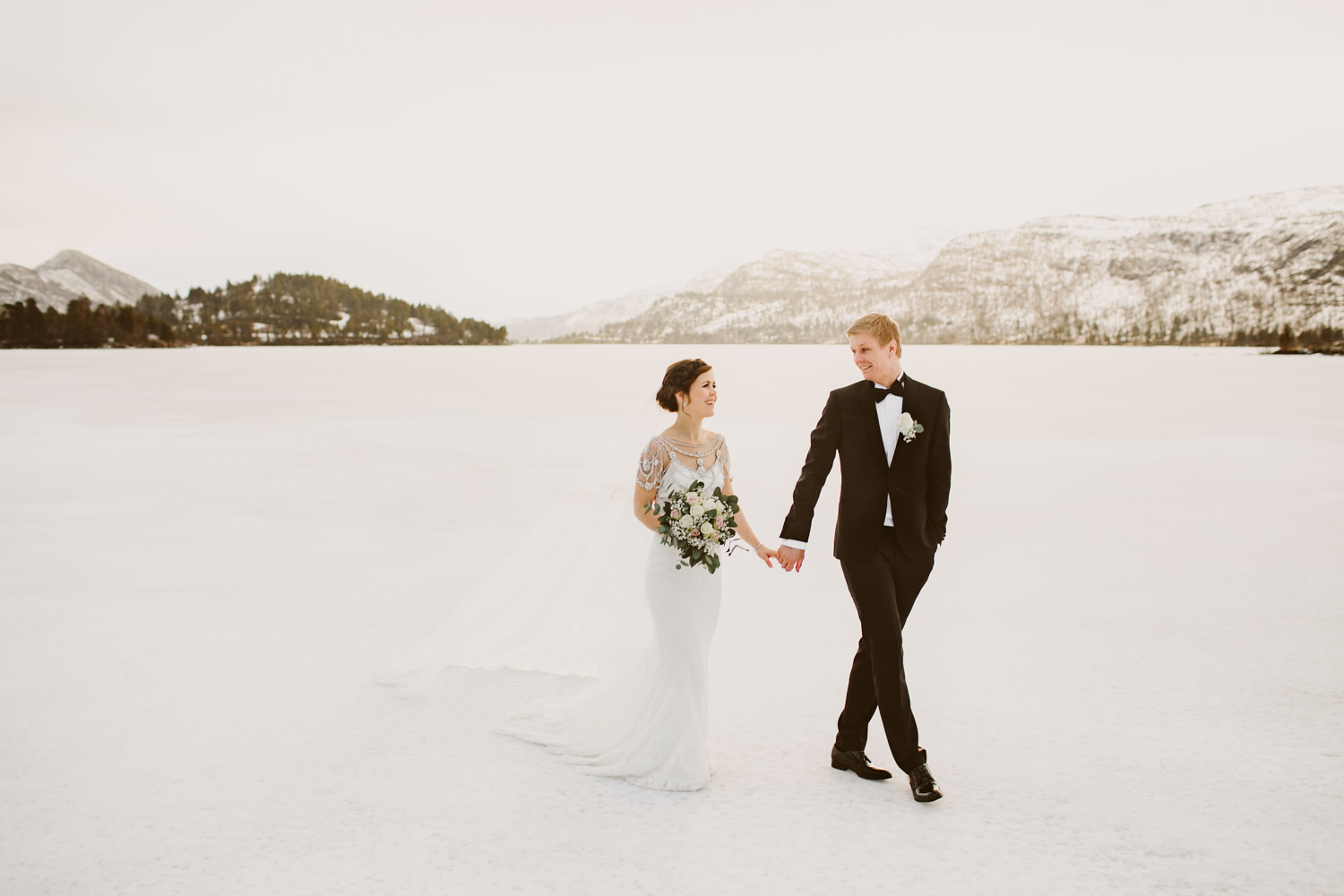 blikkfangerne bryllupsfotograf norge vinter bryllup 030.JPG
