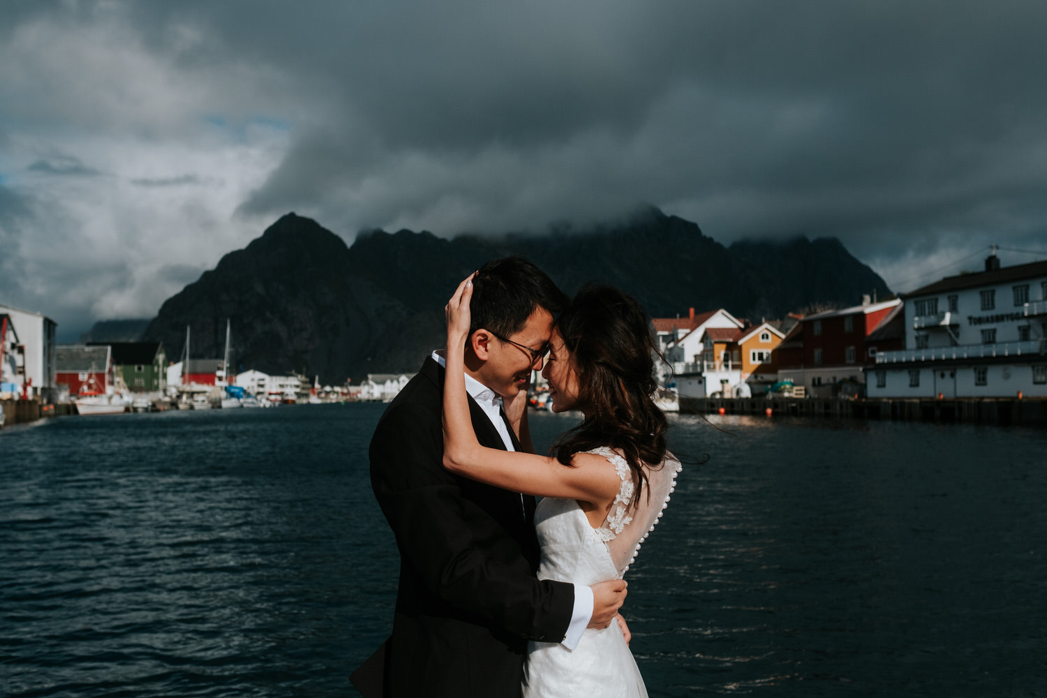  Lofoten pre wedding & engagement photos by Wedding Photographer Vegard Giskehaug 