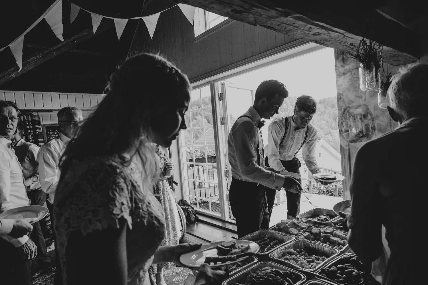 Buffet er alltid en vinner. Foto: Vegard Giskehaug