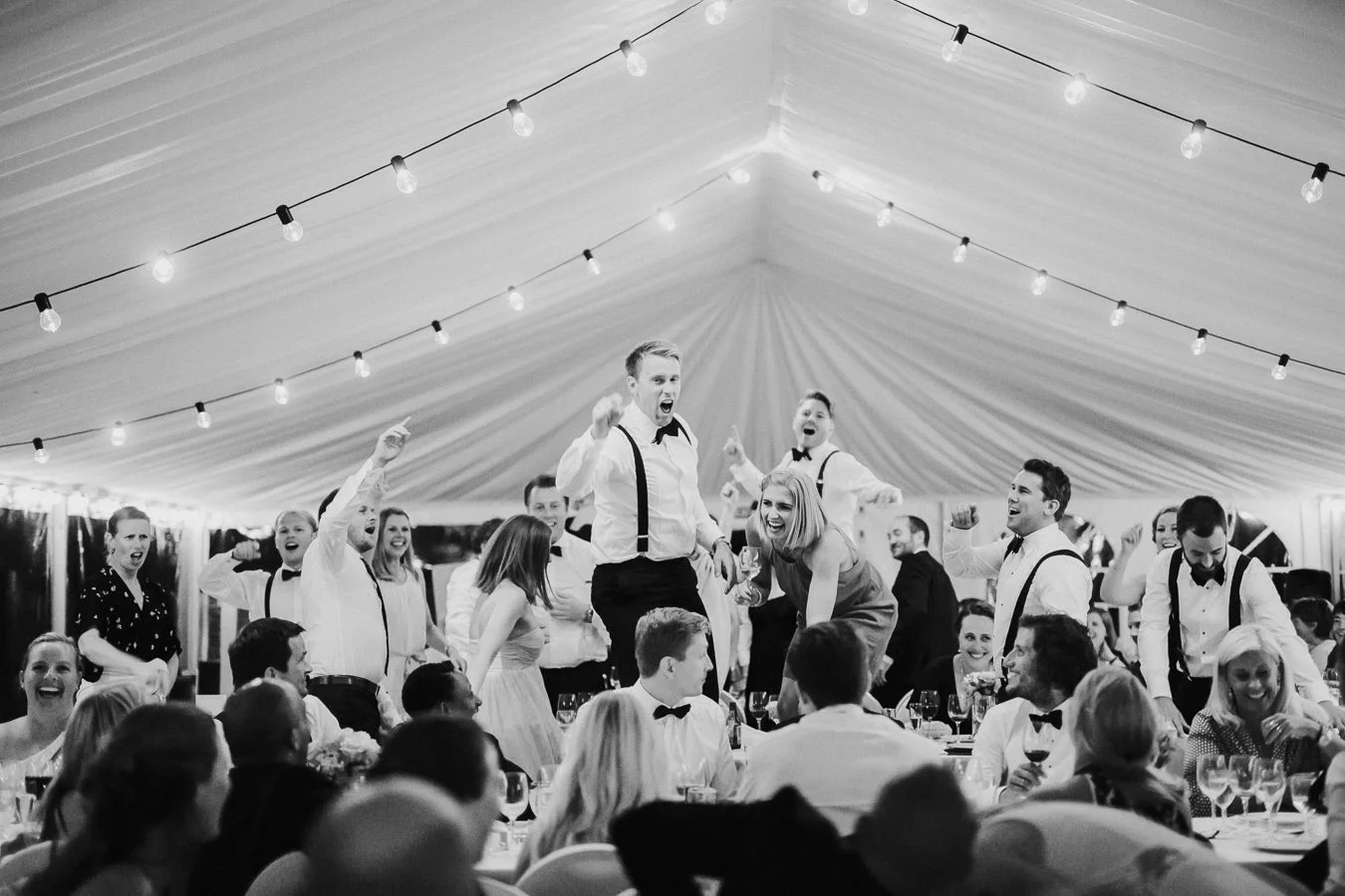 Inviter gode venner og familiemedlemmer du kjenner godt så legger du grunnlaget for en bra fest. Foto: Tone Tvedt