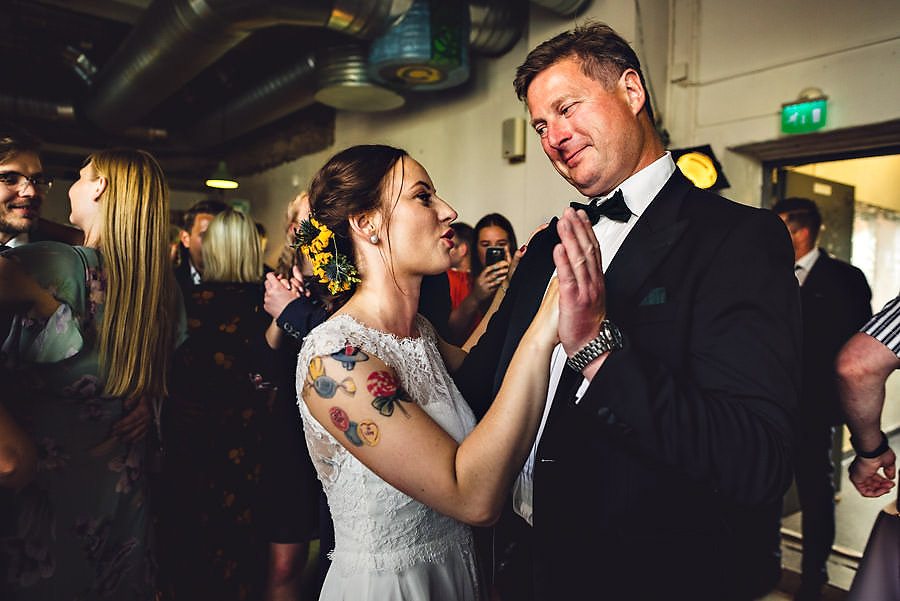 bryllupsfotograf stavanger første dans på tou scene