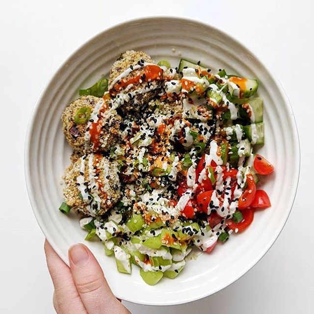 When you&rsquo;re craving something fresh and delicious, salads are always what hits the spot! Threw some quinoa patties on top and delicious tahini dressing. What is your favourite salad to make? 🥗
&bull;
&bull;
&bull;
&bull;
#fruit #veggies #veget