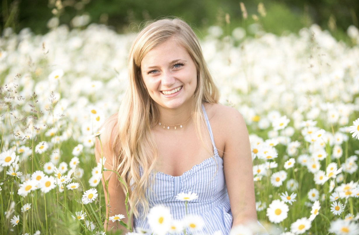 Anna || Wildflowers + the Golden Hour