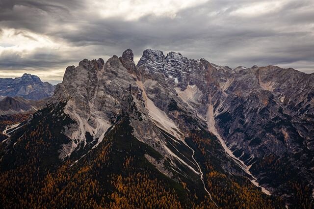 Let's continue with the Dolomites throwback...
&bull;
#dolomites #southtyrol #trecime #trecimedilavaredo #beautifuldestinations #beautifulworldscapes #Canon_photos #canonswitzerland #discoverearth #earthofficial #earth_shotz #globeshotz #igrefined #i