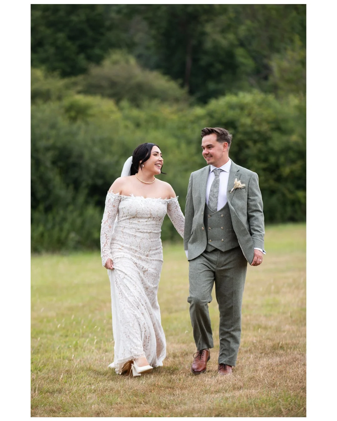 Chequers_Woolsthorpe_Wedding_Photography_5_.jpg