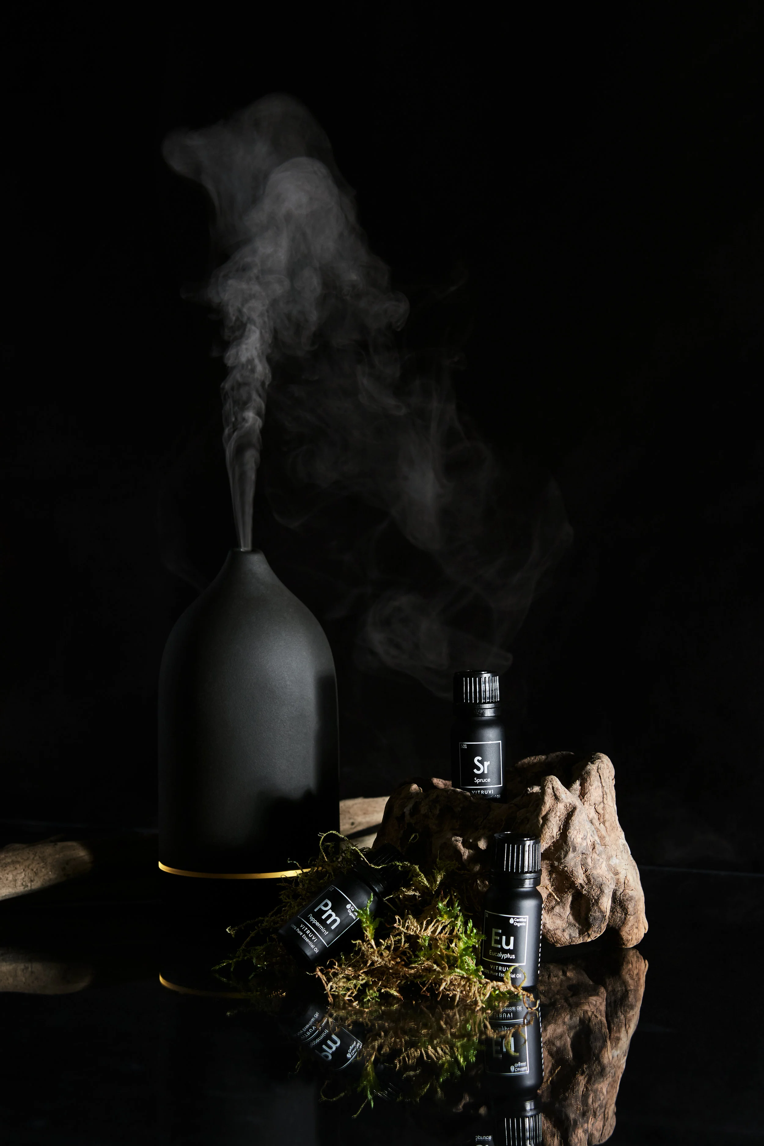 Photography: Alexis Courtney / Art Direction + Styling: Bella Weinstein