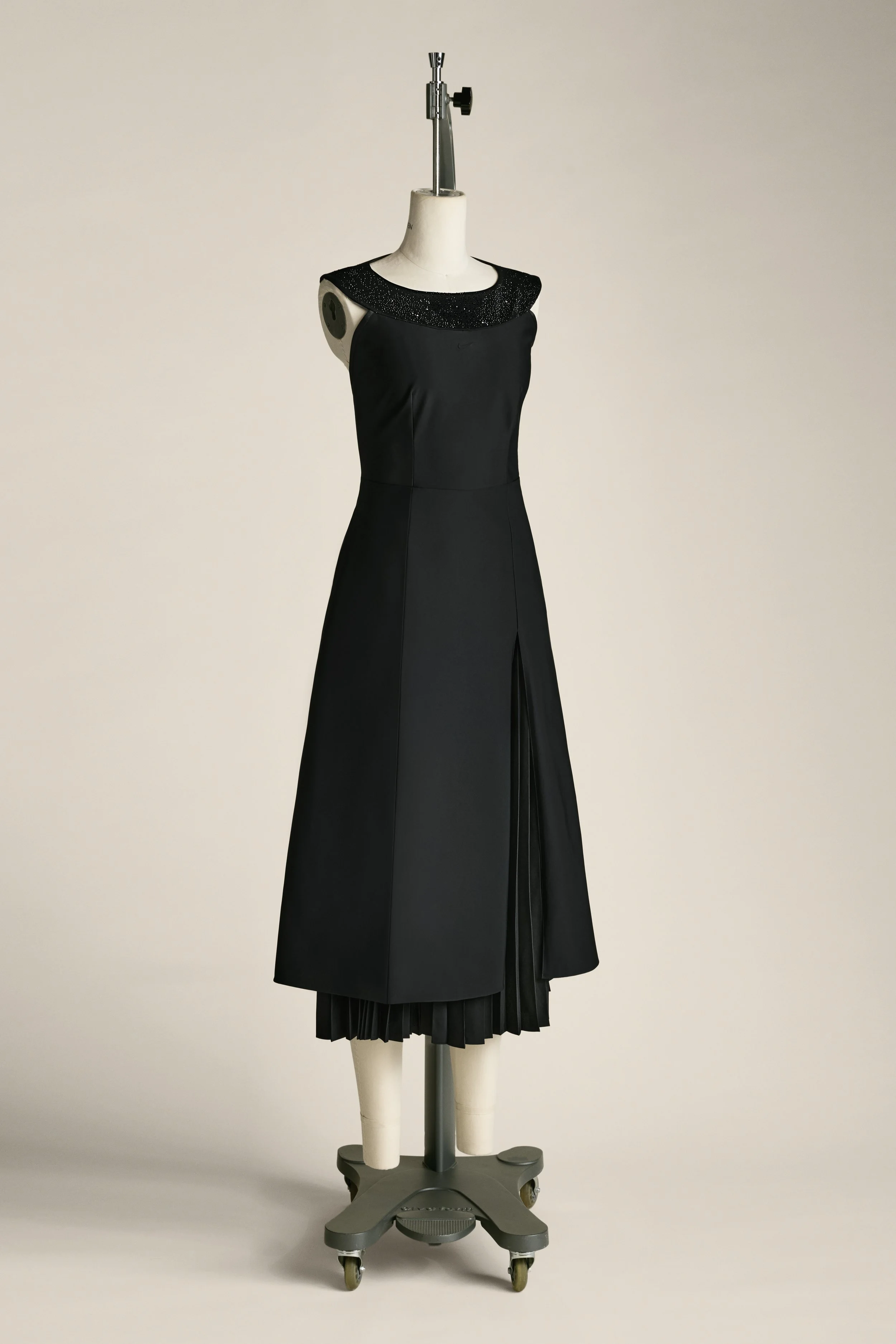 FA25_ATELIER_x_MARIA_SHARAPOVA_DRESS_V2_V1b.jpg