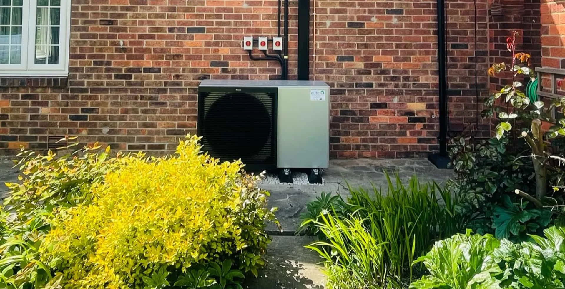 What are Air Source Heat Pumps?