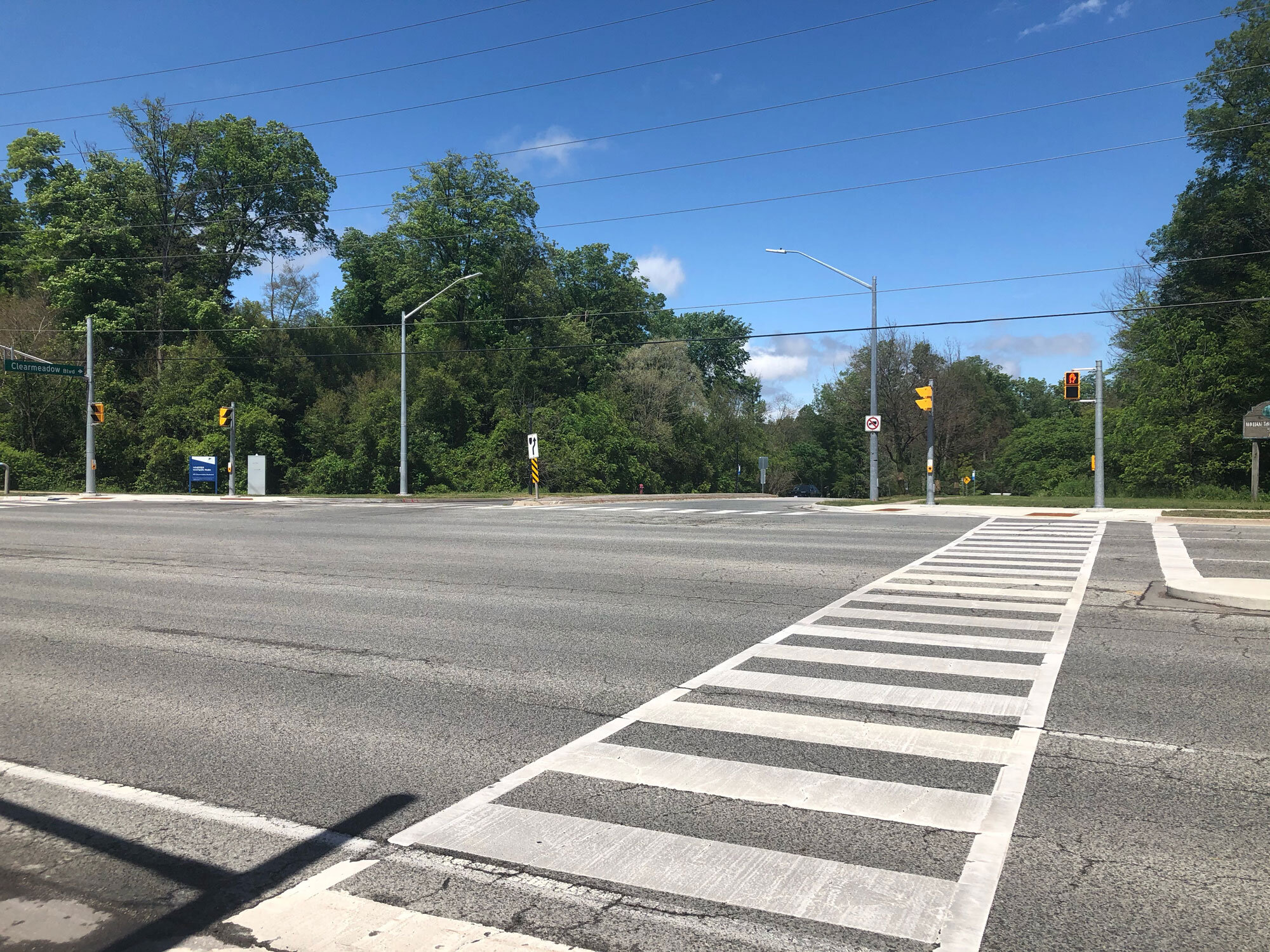 Clearmeadow Boulevard and Bathurst Street: Traffic Light Installed