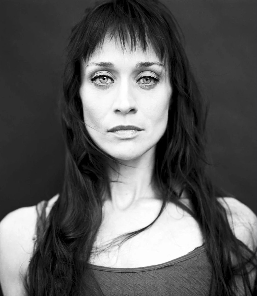 ‘Fiona Apple’ ~ Empress story by Calista Kazuko