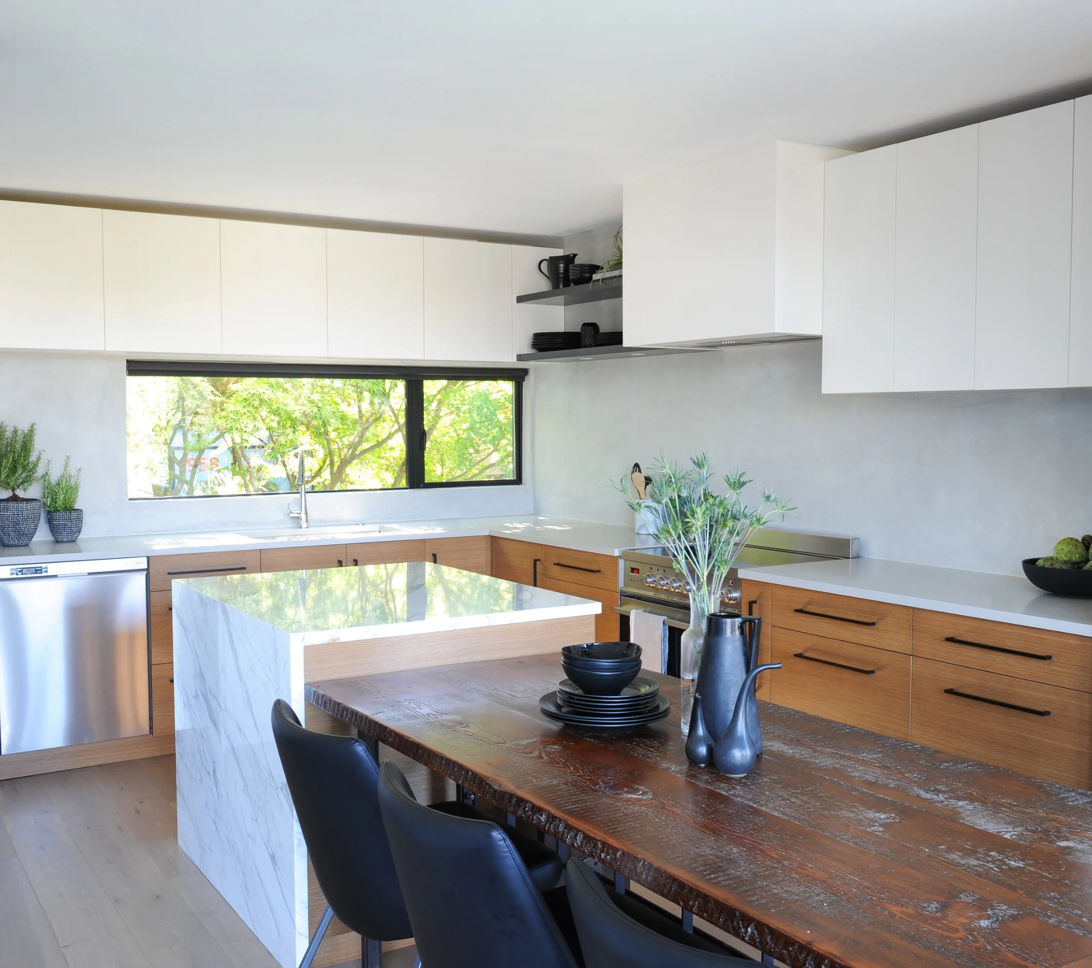 Concrete overlay backsplash