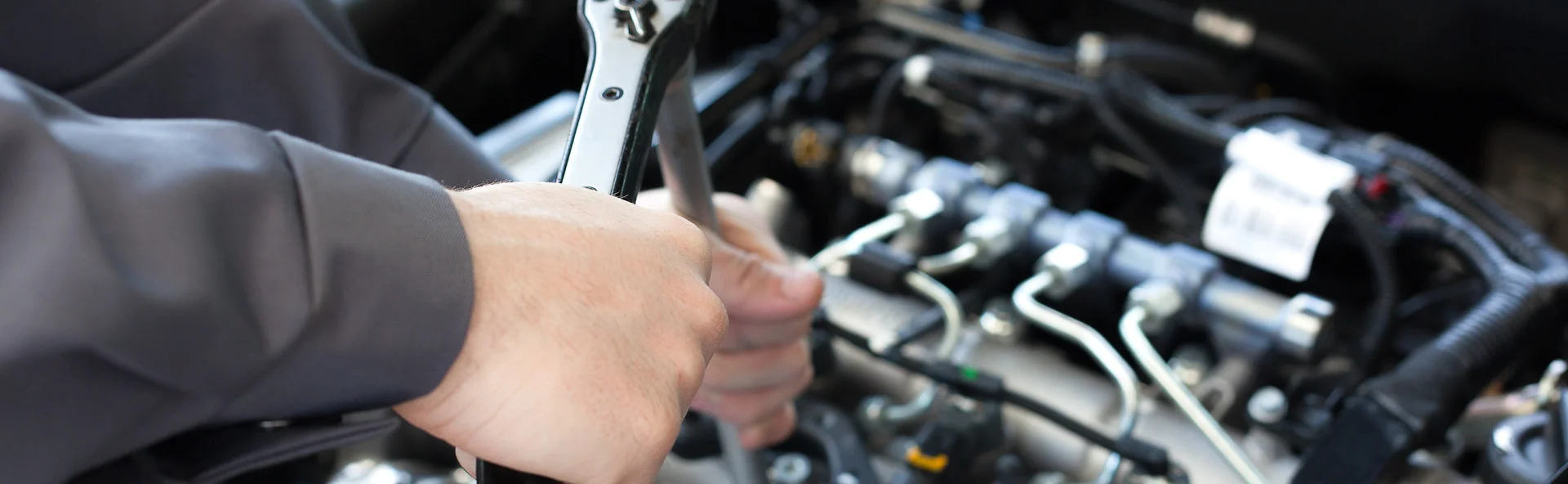 Quality-Auto-Specialist-Santa-Ana-CA-Maintenance-Background-1920x592.jpg