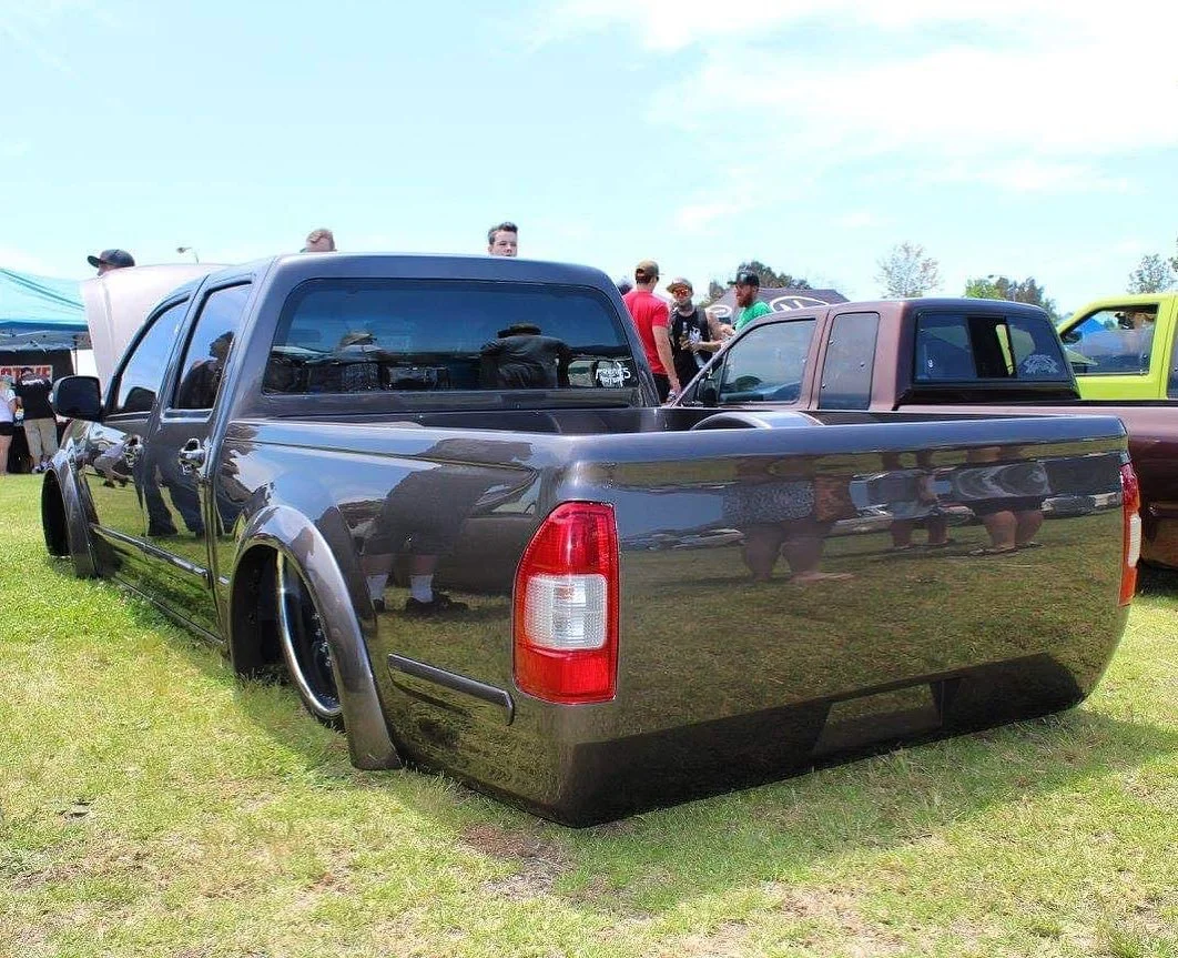 At #ecc2014 @hcb_blake busted out this epic build with a body drop, engine transplant, huge wheels. This was a year of some real head turners and also a year with some naked men at the presentation dinner.
#ecc #eastcoastcruise #eccthecompound #ecccr