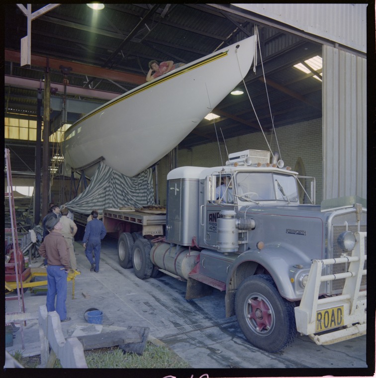 slwa_b3159290_1.jpg