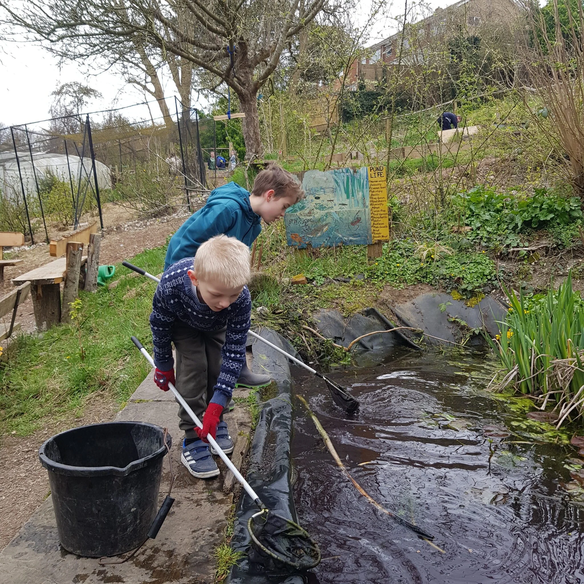 Support for holiday schemes