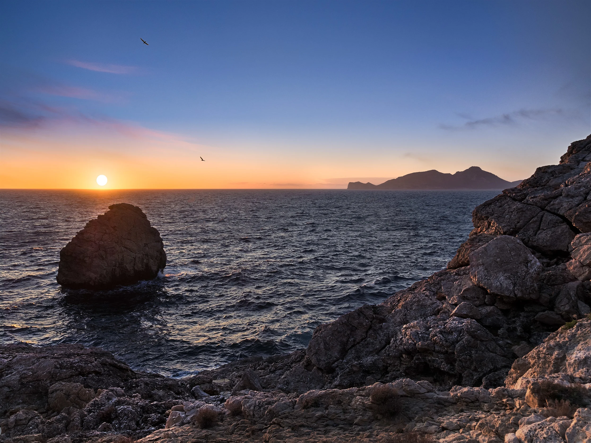 Sunset <span STYLE="font-weight: normal">2018</span>