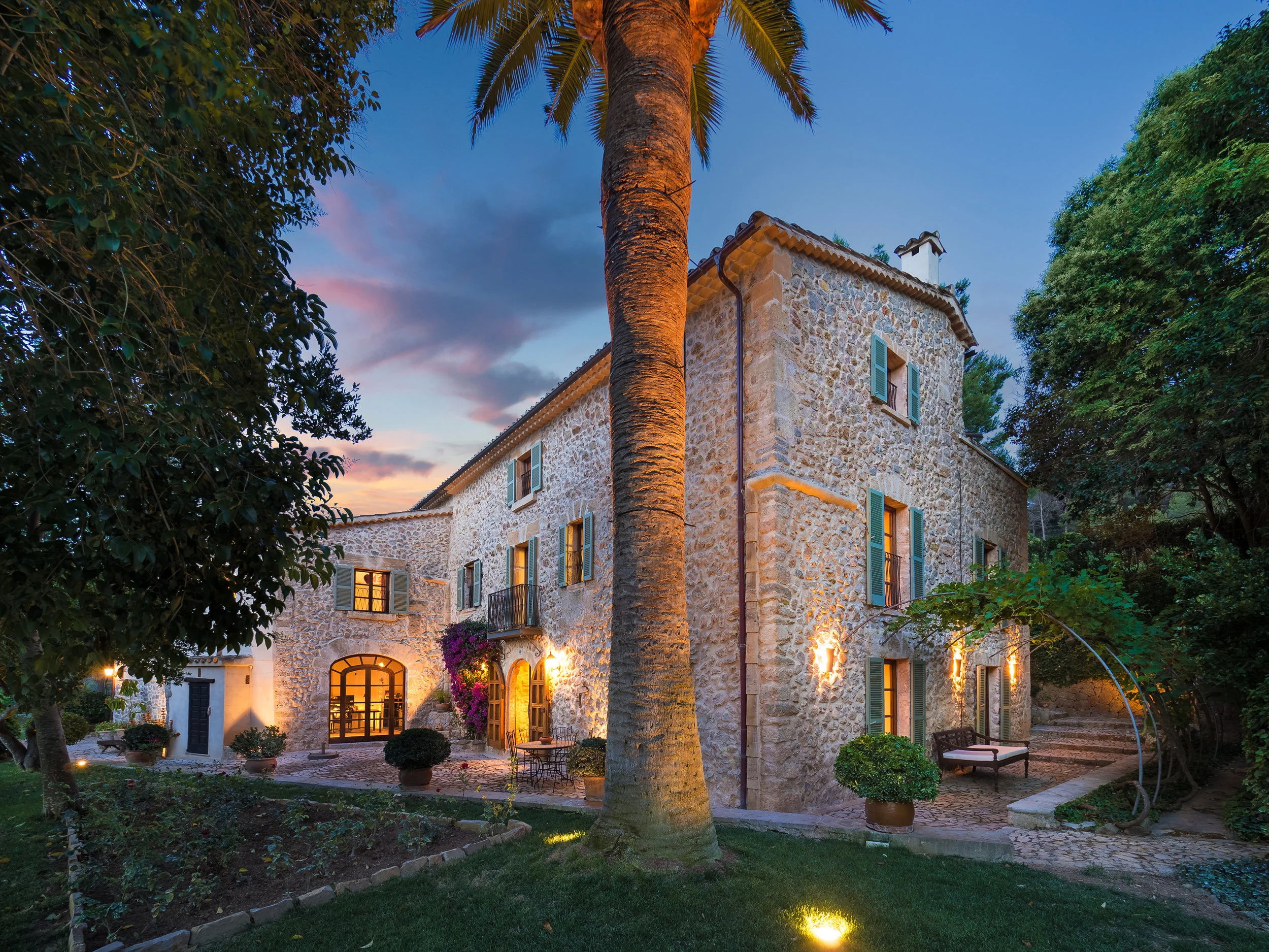 Esporles Finca II, <span STYLE="font-weight: normal">2016</span>
