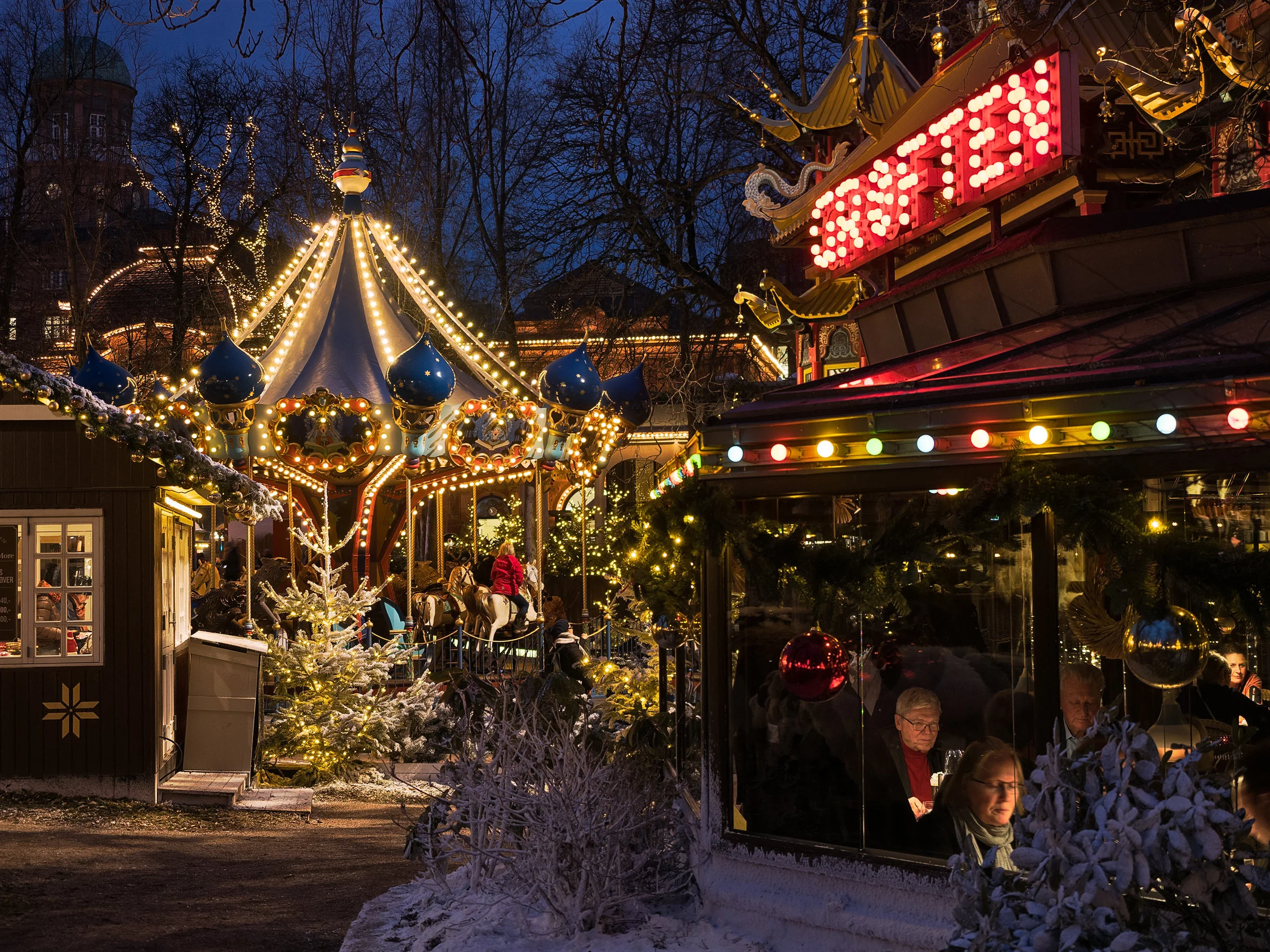 Tivoli-Copenhagen_Theory4.com_008.jpg