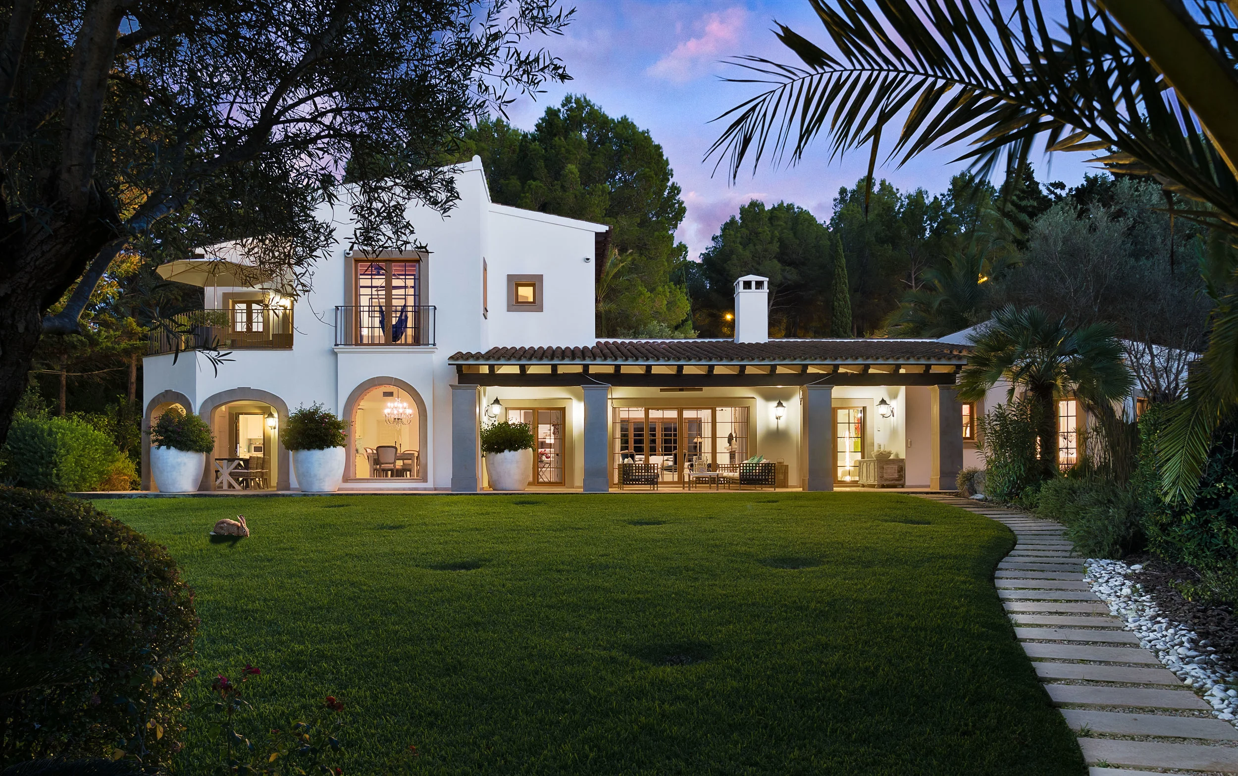 Family Villa, 2018