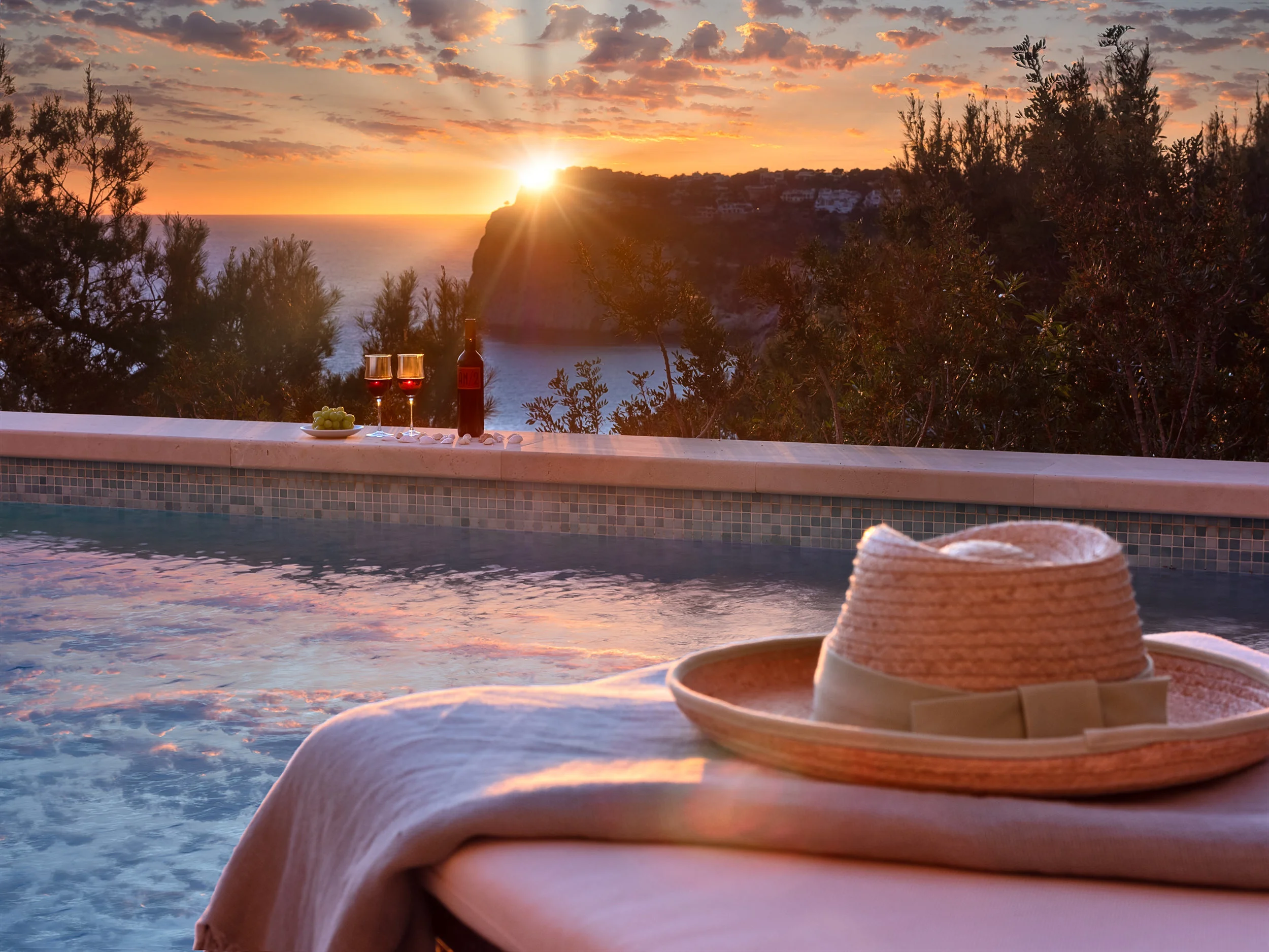The Sunset Villa, 2019