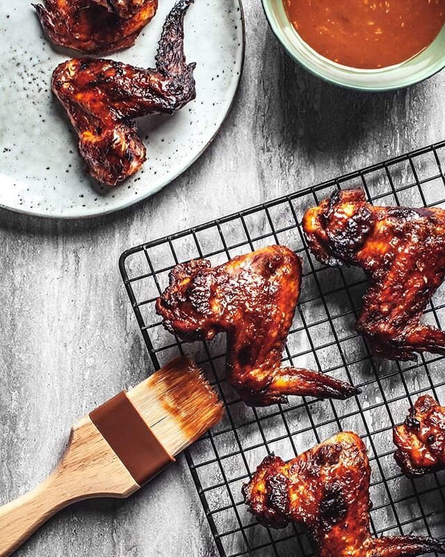 Tamarind Chicken Wings⁣
⁣
I've got another great barbecue recipe for you! ⁣
These tamarind chicken wings have a lovely zing and a little kick from some Sriracha.⁣
⁣
You can find my recipe on hemskitchen.com ⁣
⁣
#chickenwings #tamarind #sriracha #bbq 