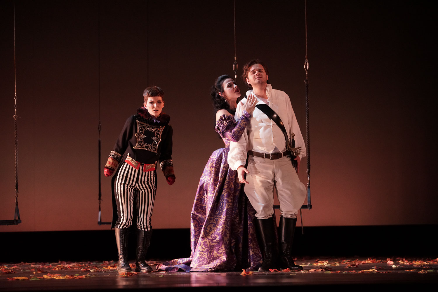 Urbain in "Les Huguenots", Oper Kiel 2016/17, ML: Daniel Carlberg, R: Lukas Hemleb, © Olaf Struck