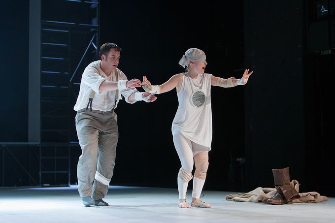 Melusine in "Melusine", UdK Berlin 2016, ML: Errico Fresis, R: Frank Hilbrich, © Thomas Jäger
