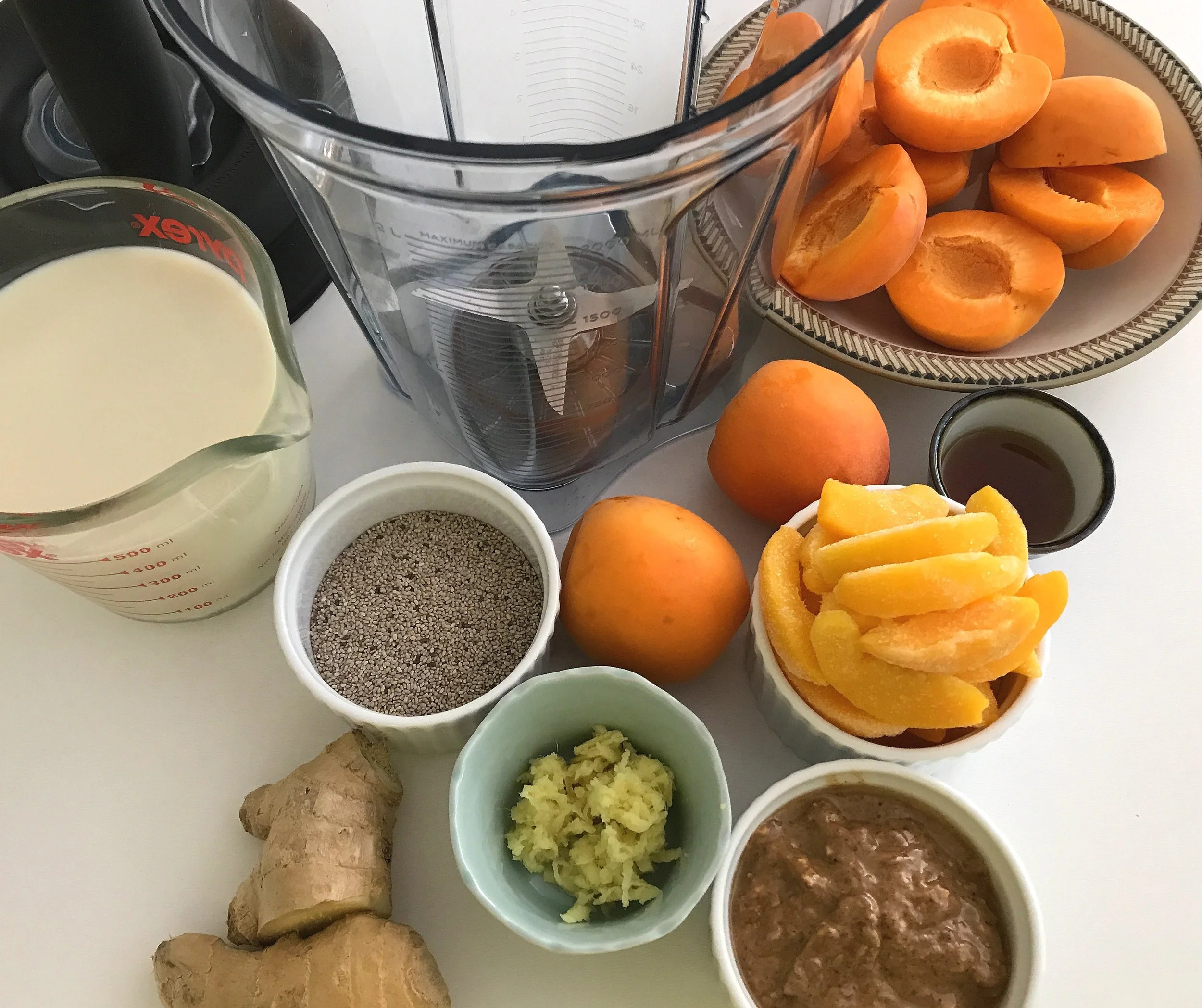 APPETITE FOR APRICOT SMOOTHIE