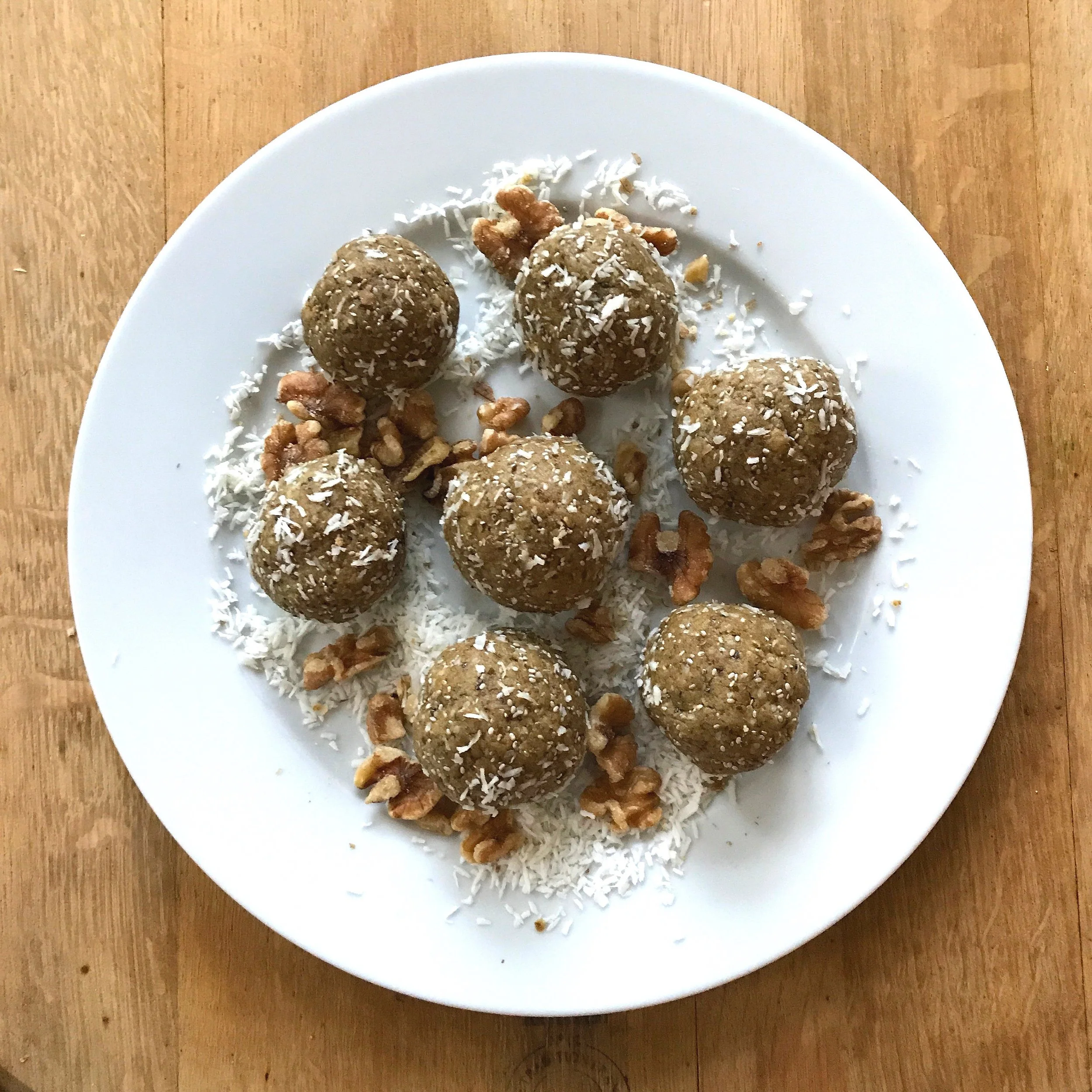 WALNUT WONDER PROTEIN BALLS