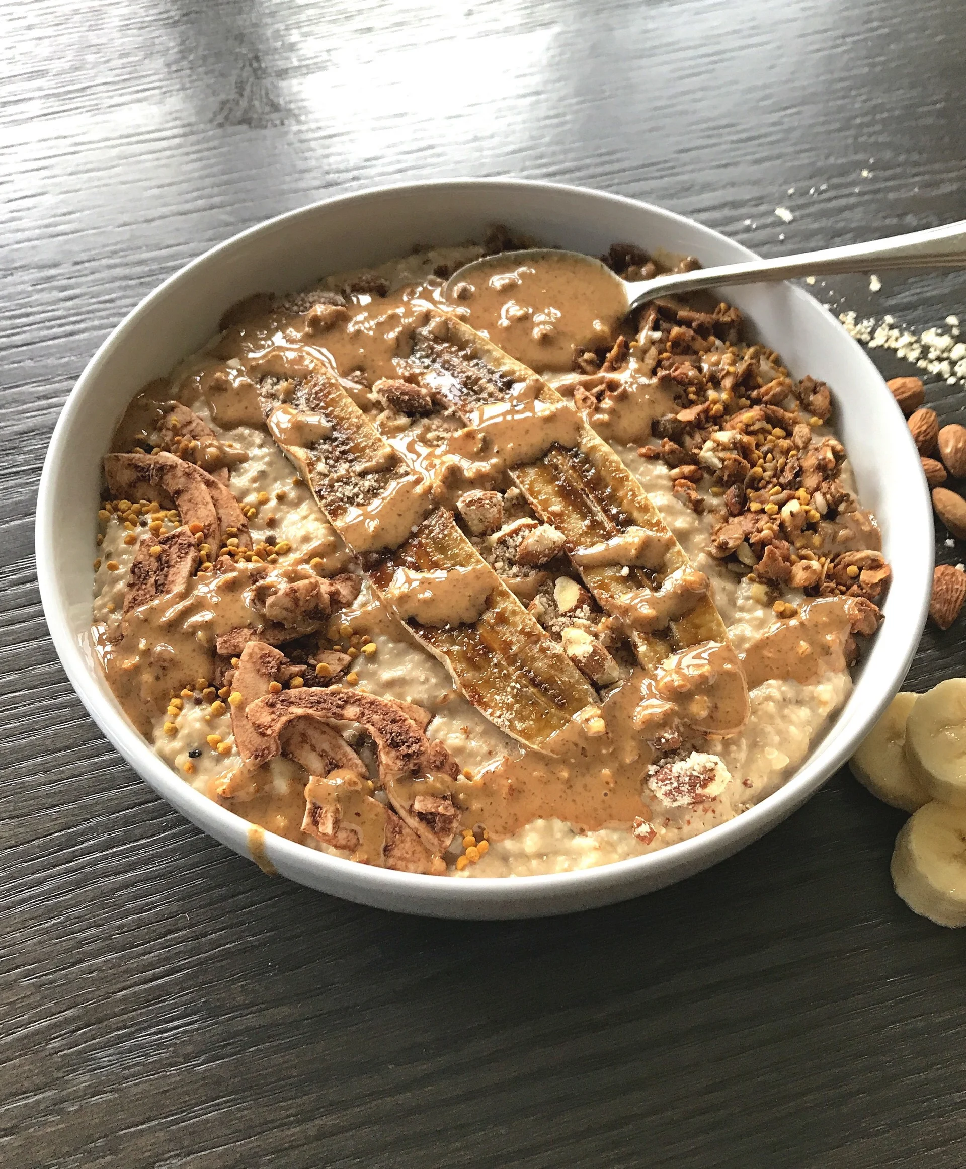 BANANA ALMOND OVERNIGHT PROTEIN OATS