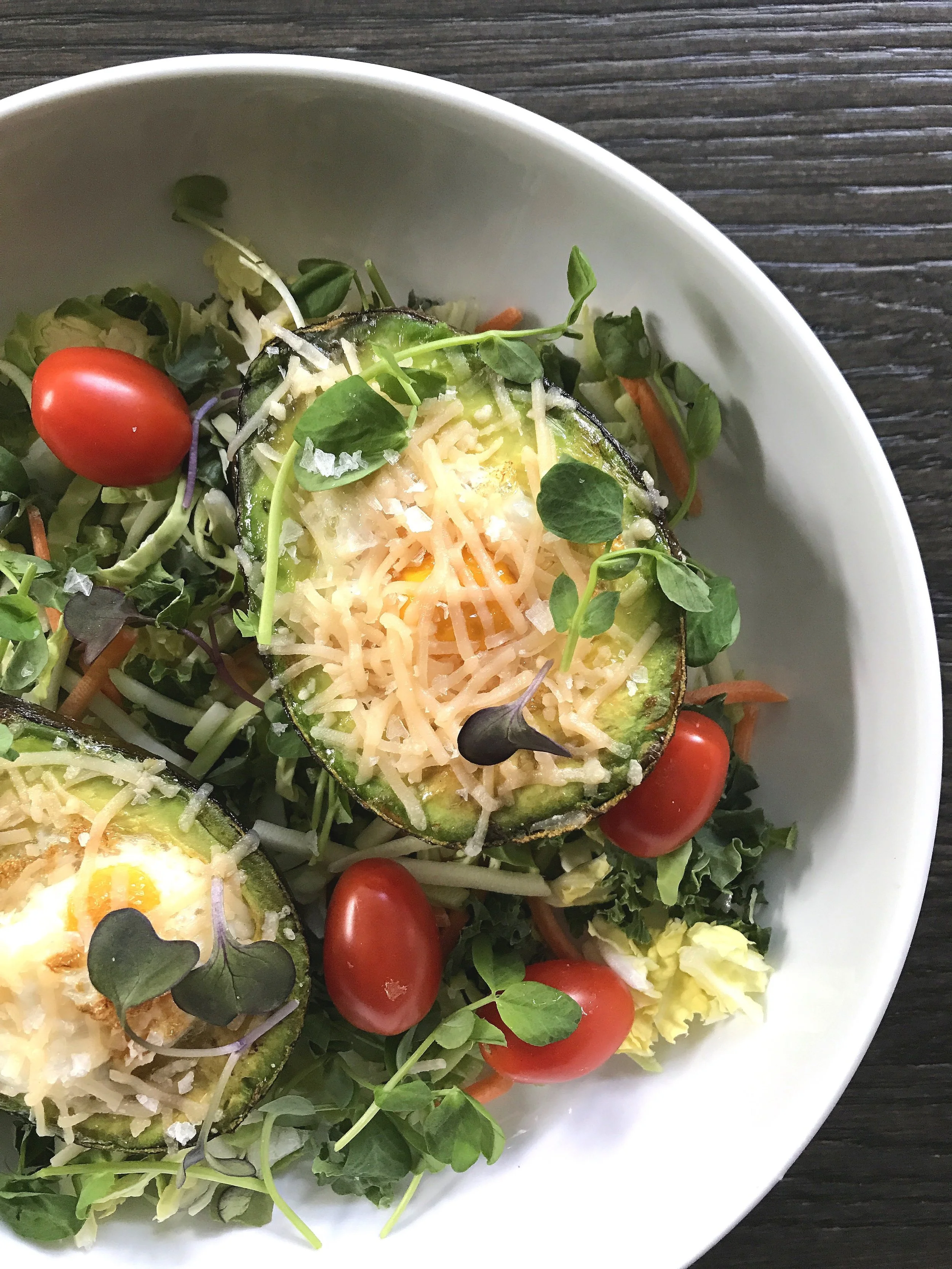 BAKED EGGS IN AVOCADO