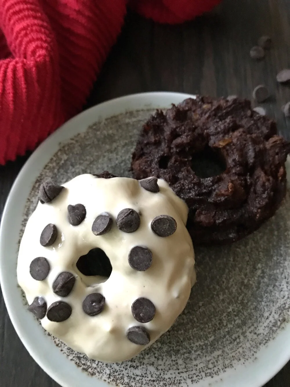 CHOCOLATE BANANA NUT DONUTS