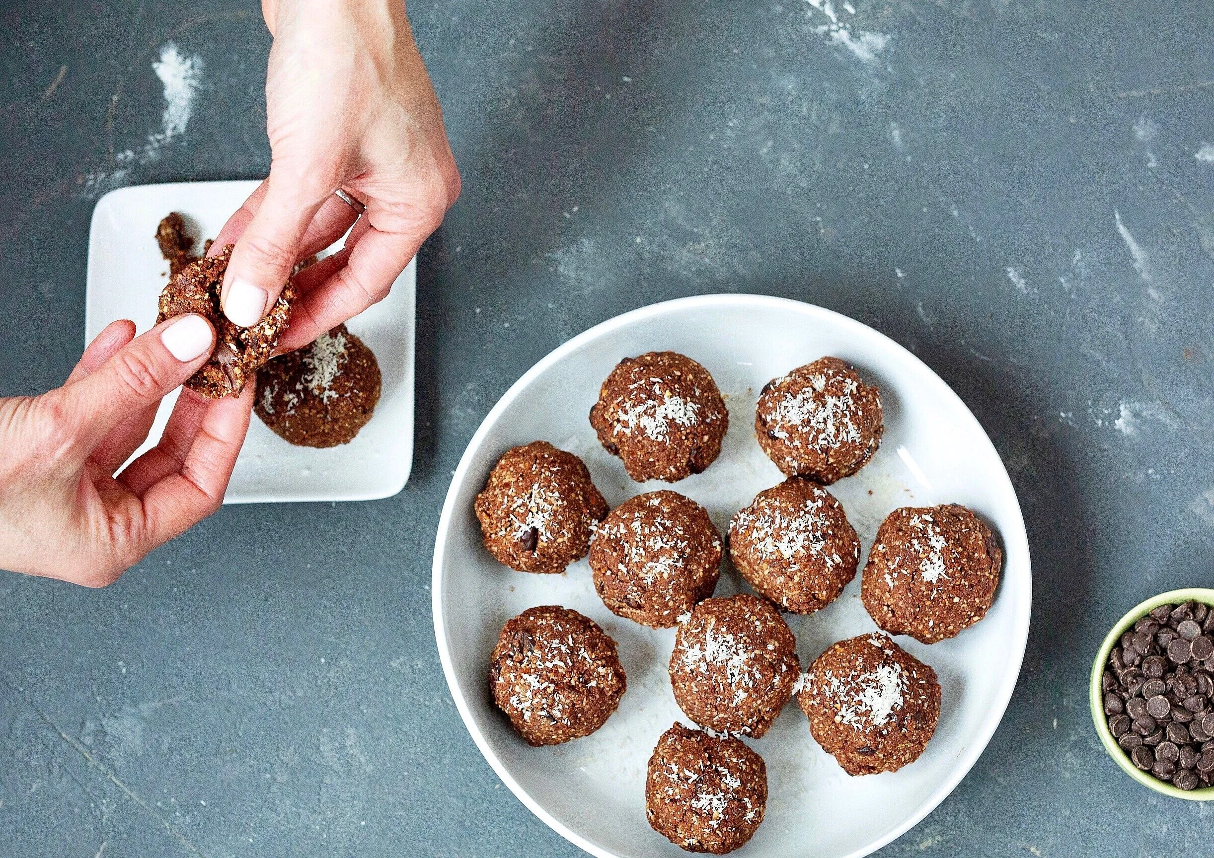 CHOCOLATE CHERRY PROTEIN BALLS