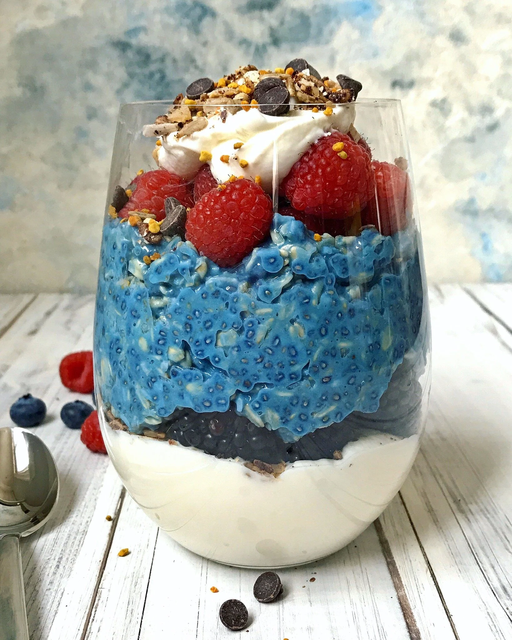 THE BABY BLUES (aka Blue Majik Spirulina Overnight Protein Oats)
