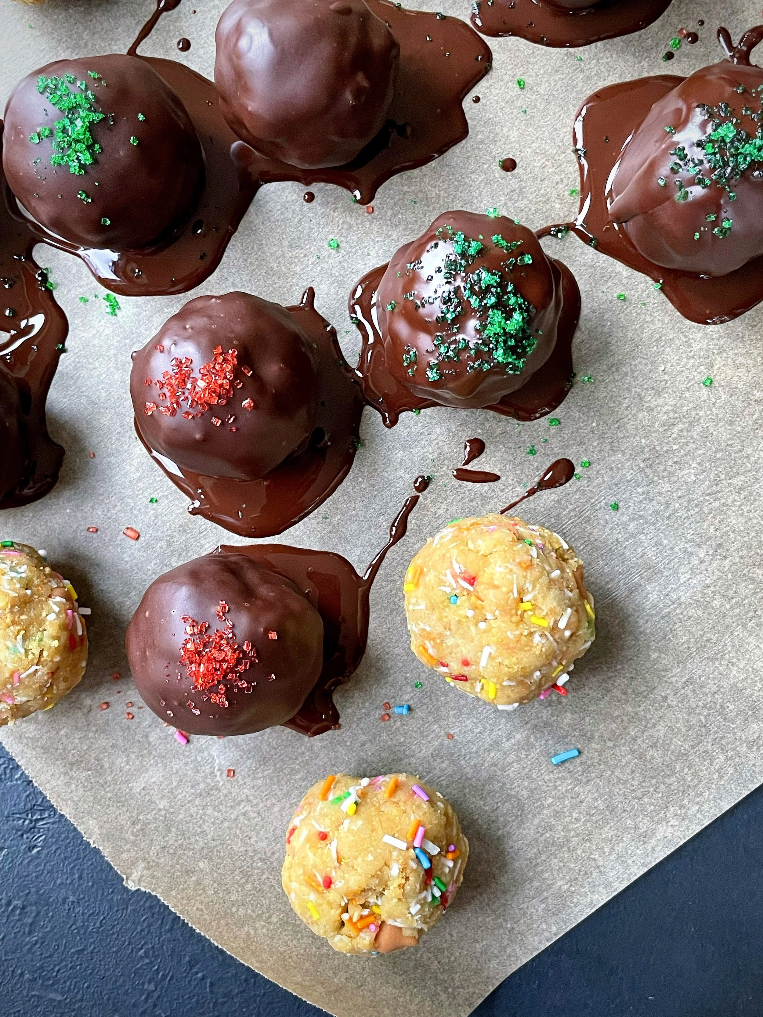 CAKE TRUFFLES 
