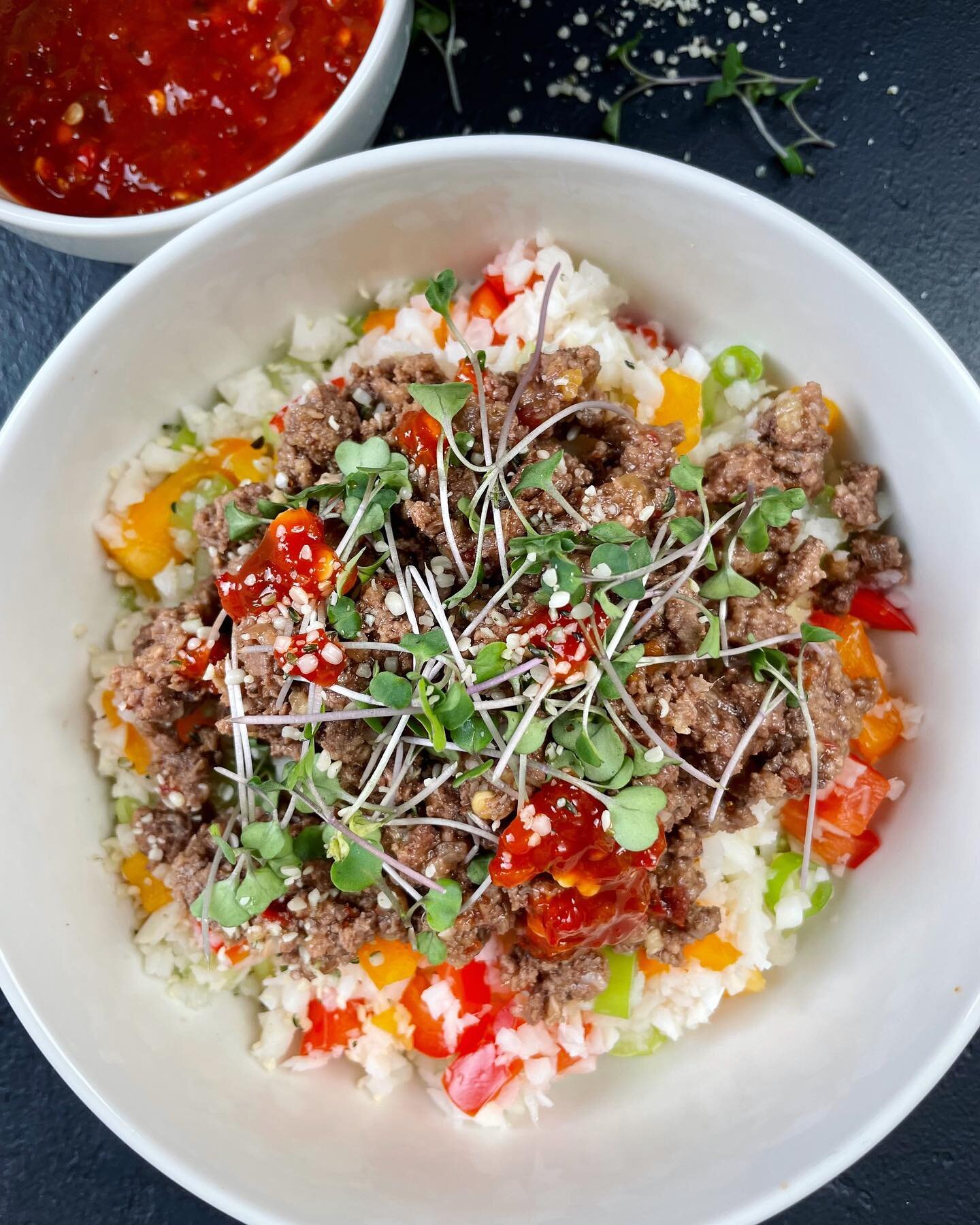 KOREAN GROUND BEEF BOWL with Hearts of Palm Rice
⠀⠀⠀⠀⠀⠀⠀⠀⠀
(df, grain-free/gf, nf, paleo, keto &amp; RSF)
⠀⠀⠀⠀⠀⠀⠀⠀⠀
⭐️ TIP: SAVE THIS POST for an EASY &amp; DELICIOUS FAMILY-FRIENDLY RECIPE! ⭐️
⠀⠀⠀⠀⠀⠀⠀⠀⠀
My Korean Ground Beef recipe is quick, nutriti