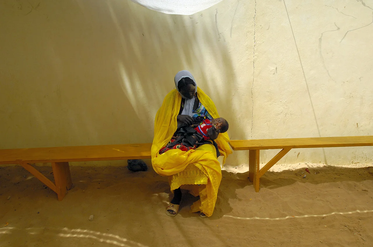 Medical center, refugee settled in Birak, Chad. Some refugees want to stay close to Sudan to go back to visit the land.