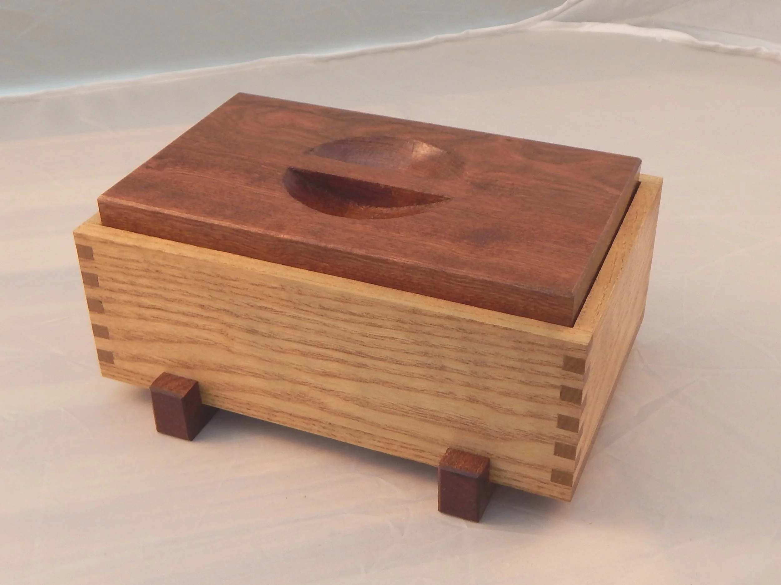 Jewelry box