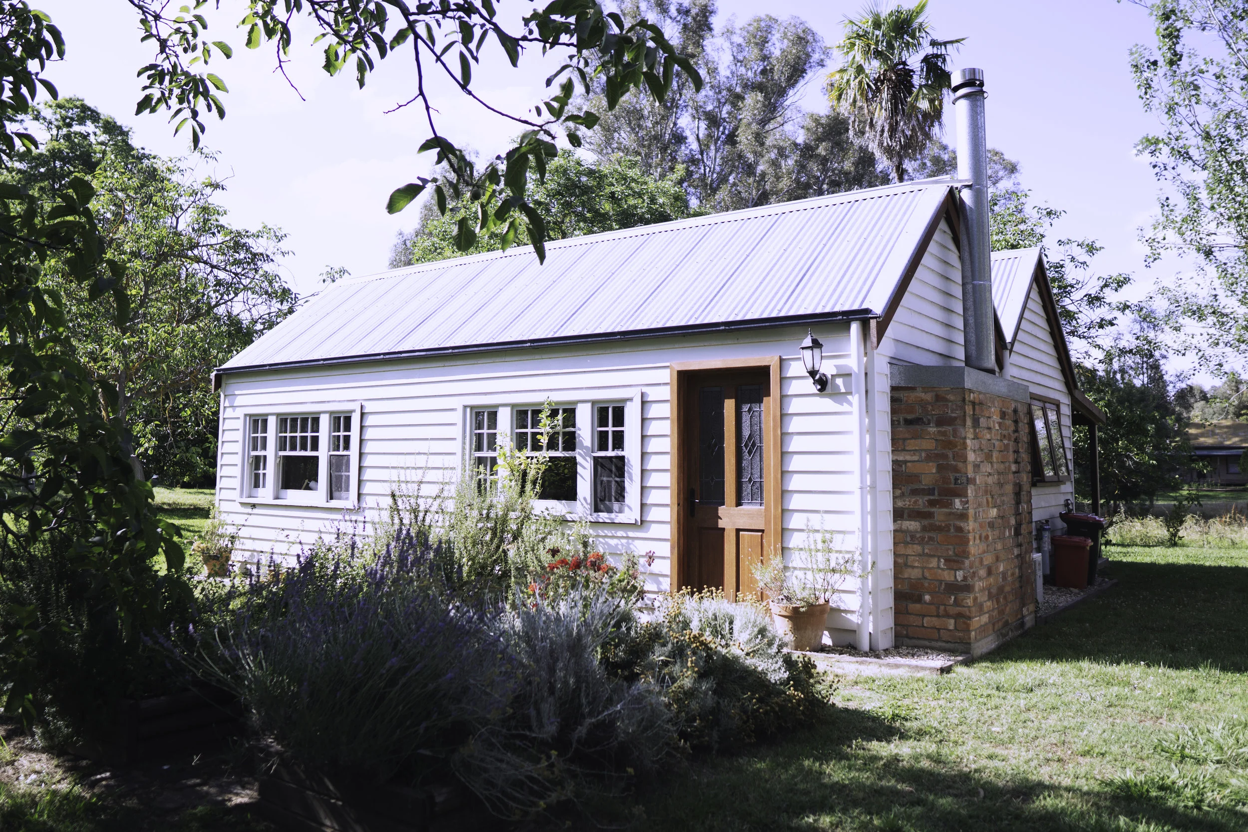 Farmhouse Decor and Lighting Explained
