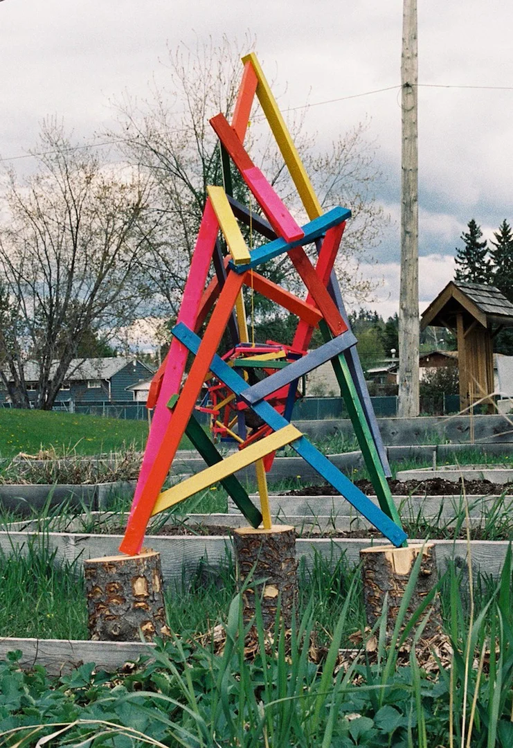 Perry Rath. Field Gaze . 2017. Off-site at Growing Community Garden. Photo by Caitlin Chaisson.